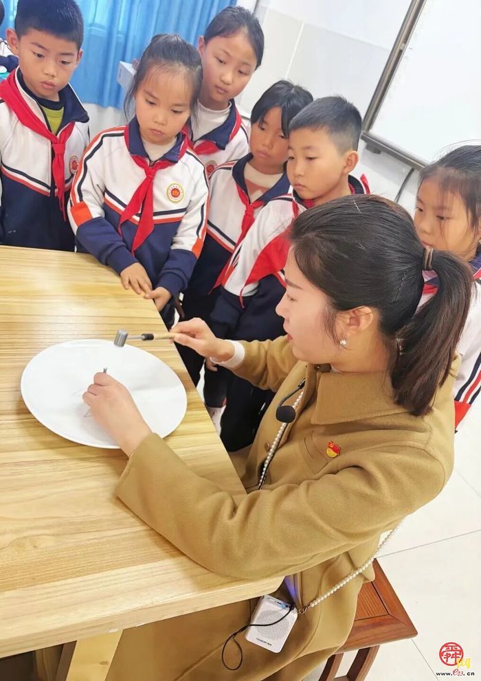 济南市北苑小学“刻瓷”项目成功入选天桥区第十四批非物质文化遗产代表性 项目名录