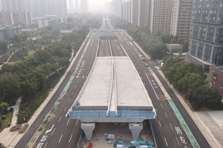 腊山河西路北延工程有序推进