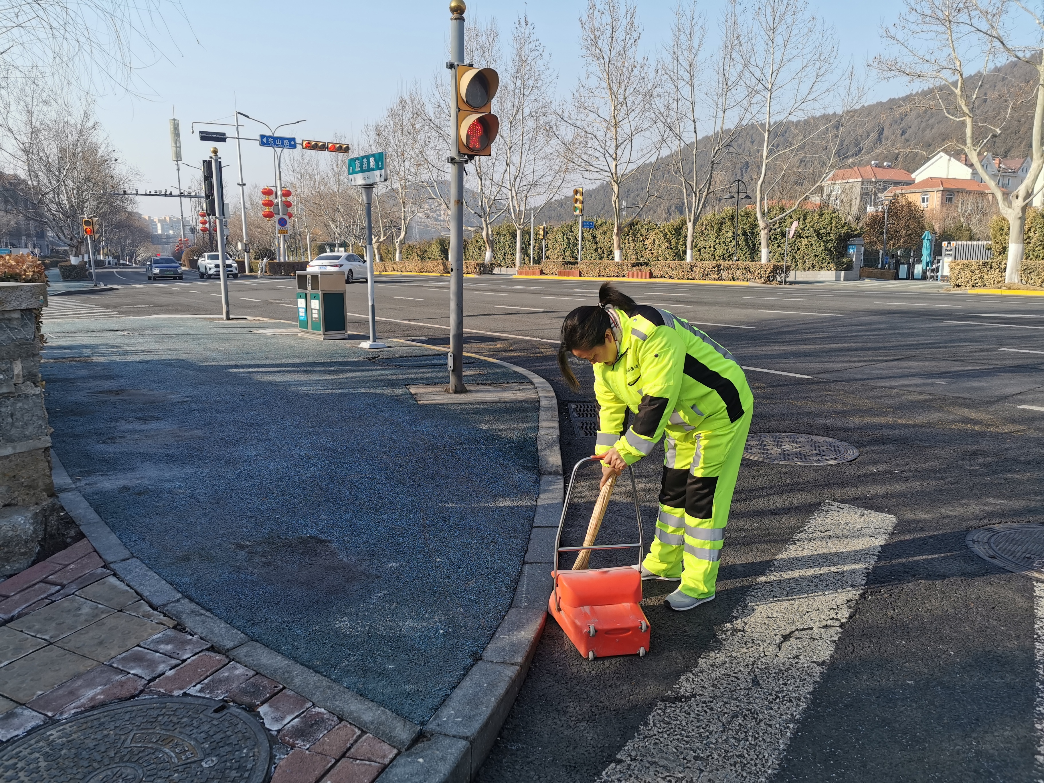 新春走基层｜“环卫橙”打造“干净年”