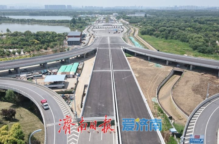 完成隧道全域沥青铺设，济南黄岗路黄河隧道主体路面全面成型