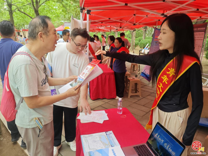 济南市开展2025年测绘法宣传日暨国家版图意识宣传周活动