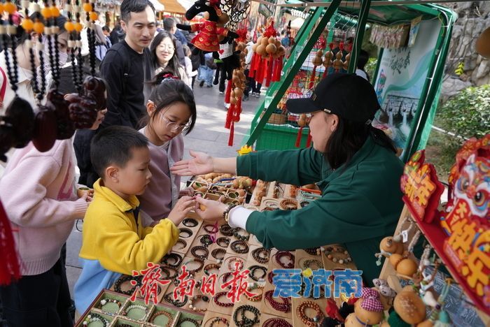 “泉”在济南过大年丨非遗市集年味正浓