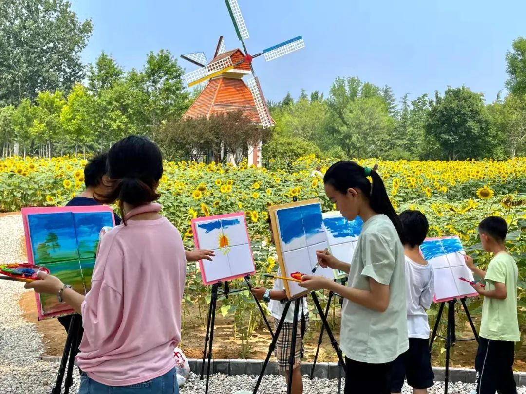 “泉”在济南过暑假