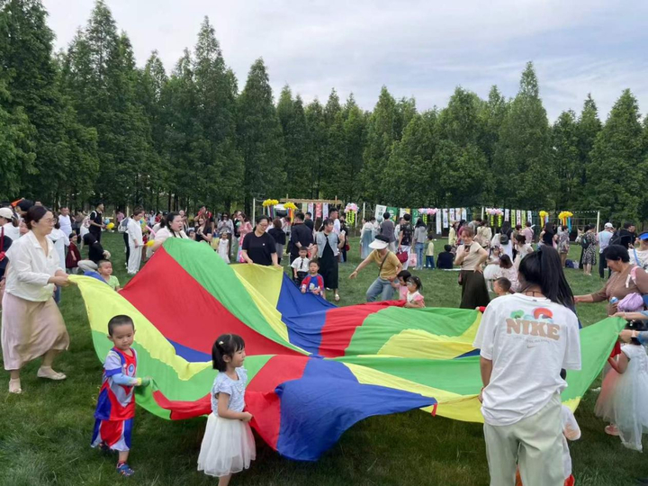 “音符”与“花海”相遇！济南鲜花港音乐露营季解锁夏日超燃体验