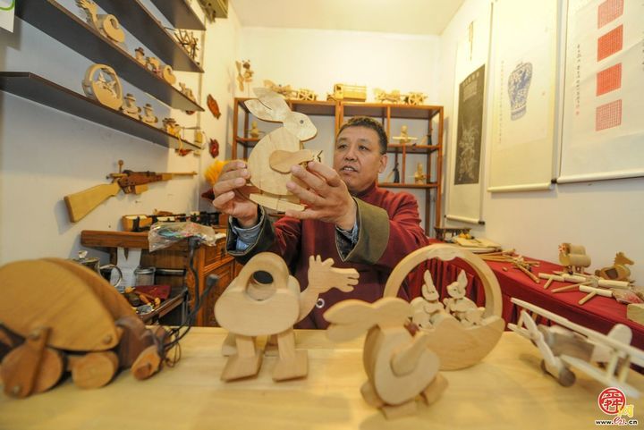 “泉在济南过暑假”新视中暑期非遗工坊开课啦！