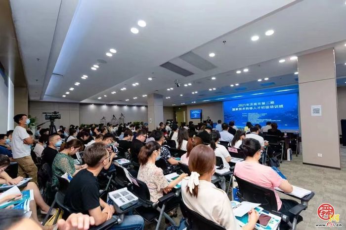 【“八五”普法集锦】市科技局：突出科技特色 创新普法模式