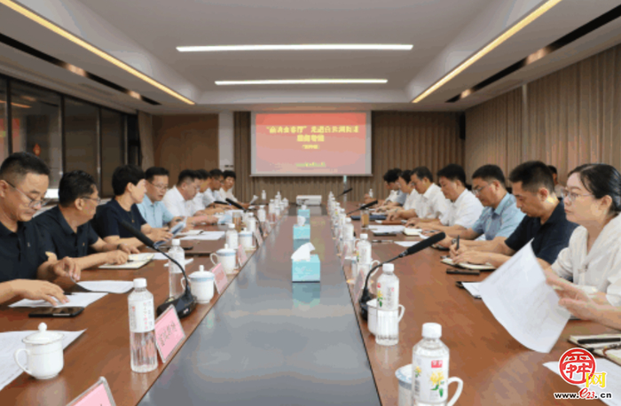 窗口搬到店门口 证照送到手心里 章丘区政务“轻骑兵”跑出“泉心服务”加速度
