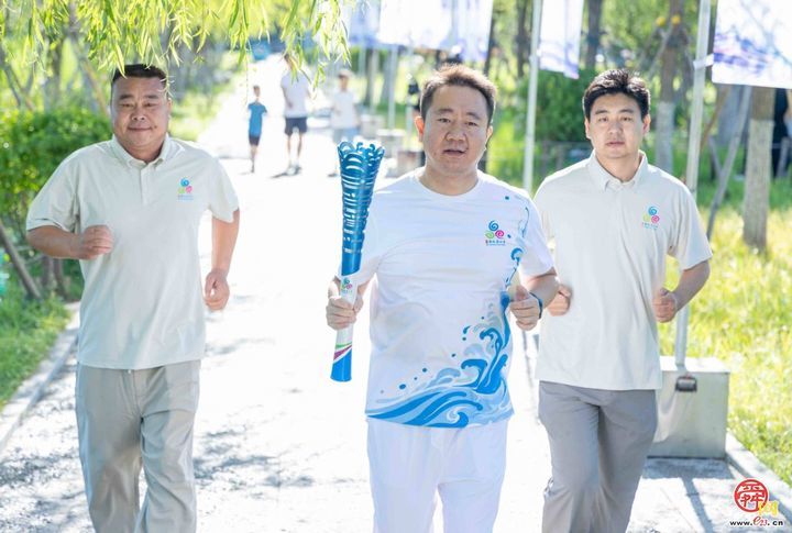 【历城】千年泉涌 一城新姿：泉群取水及泉炬传递活动走进历城