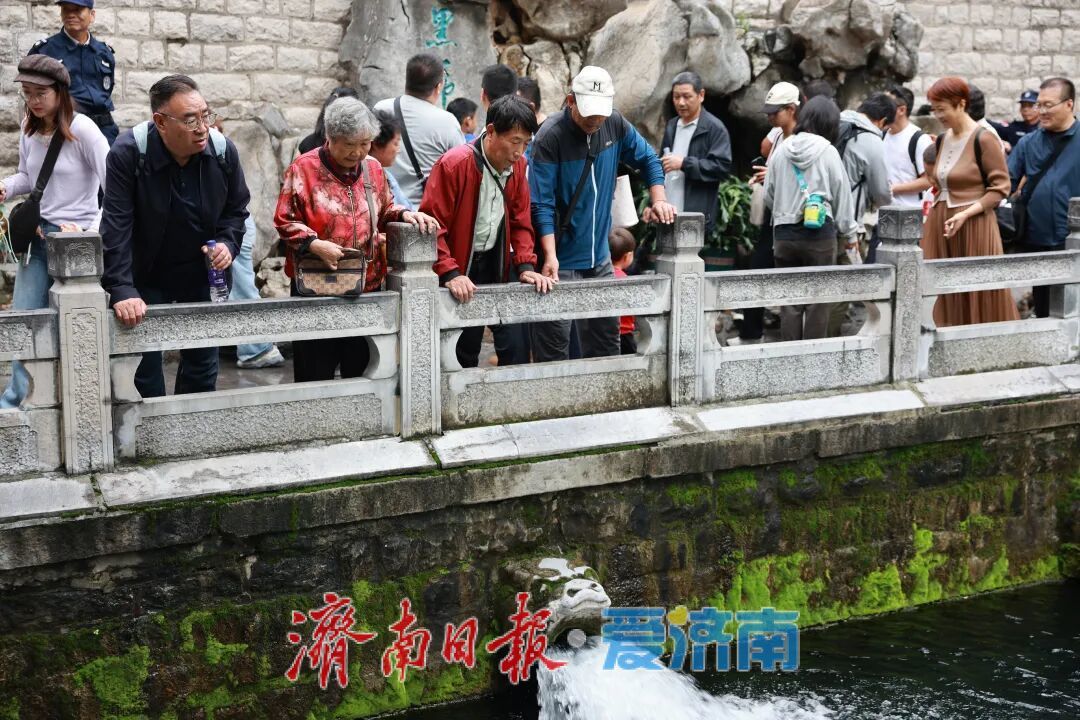 一年四季 泉在济南丨邂逅限定版秋色！这个国庆，在护城河畔解锁历下美景