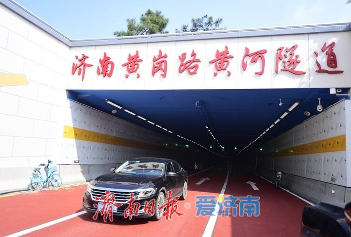 黄岗路黄河隧道南出入口亮相
