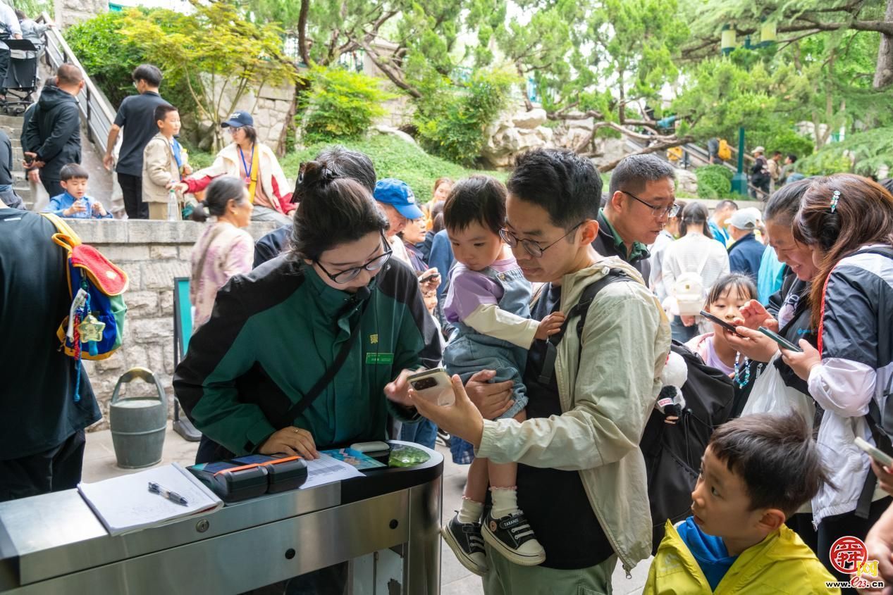 泉城文旅热度拉满 天下第一泉风景区三日迎客90.06万人次