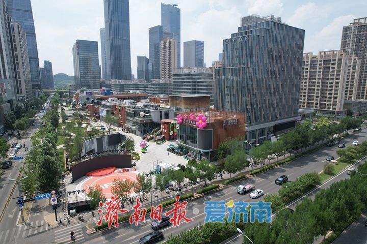 济南首个公园式商业街区 济南CBD绿地国金天地项目东区静待明日开街