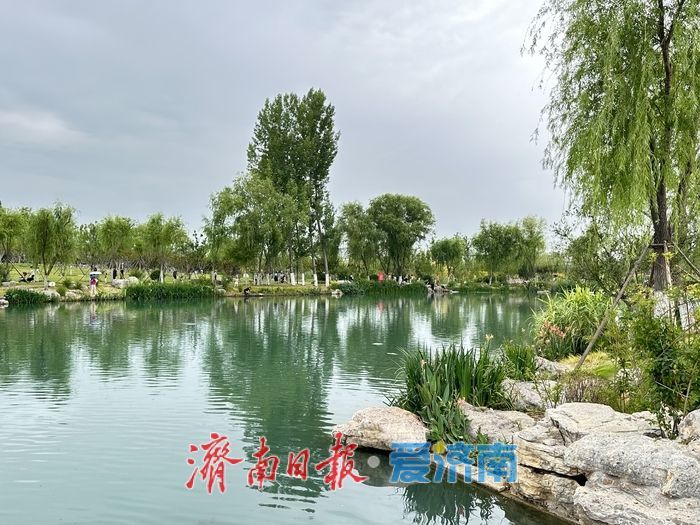 清泉潺潺，白泉公园好消夏