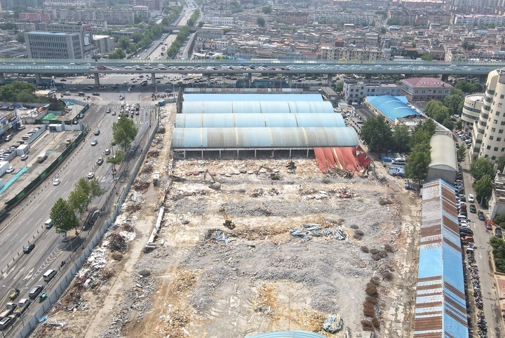 “41岁”五金机电市场搬迁拆除，原址将用于医院扩建