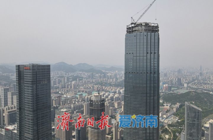 项目强省会｜济南“第一高”塔冠钢结构整体基本成型