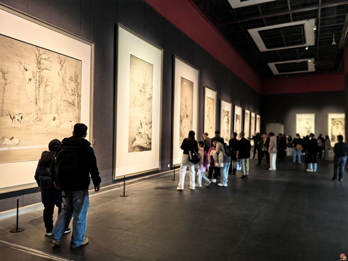 500余幅精品画作集中展出！“与物为春——刘万鸣艺术展”在山东美术馆开幕