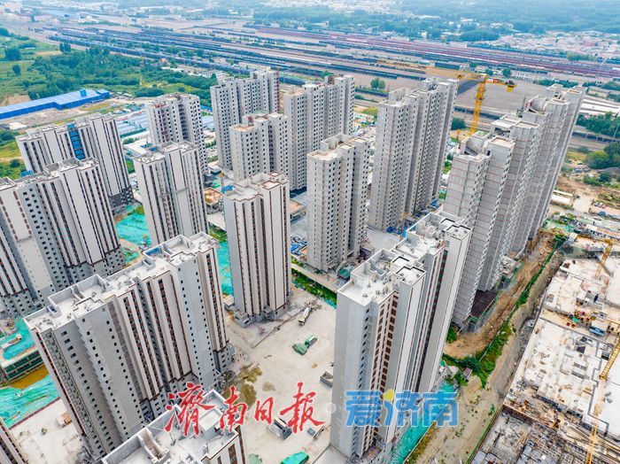 济南西兴佳苑安置项目进入收尾阶段，配套商业雏形显现