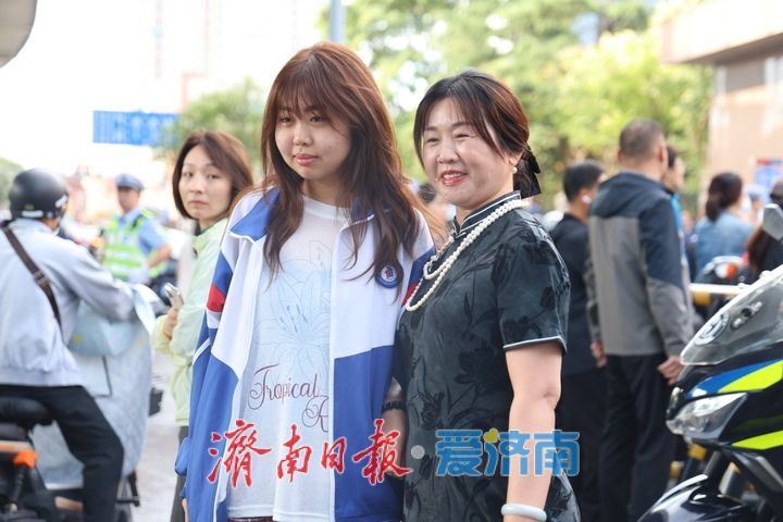高考首日温情启幕 济南一中考点多方护航助力学子逐梦