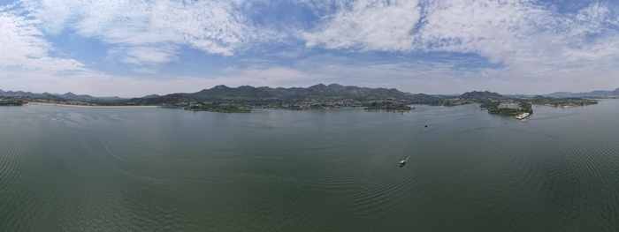一年四季 泉在济南丨雪野湖初夏湖光山色入画来