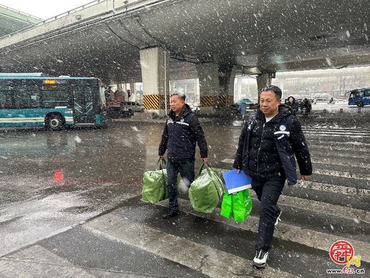 济南迎今冬首场寒潮风雪 民政救助织密“温暖防线”