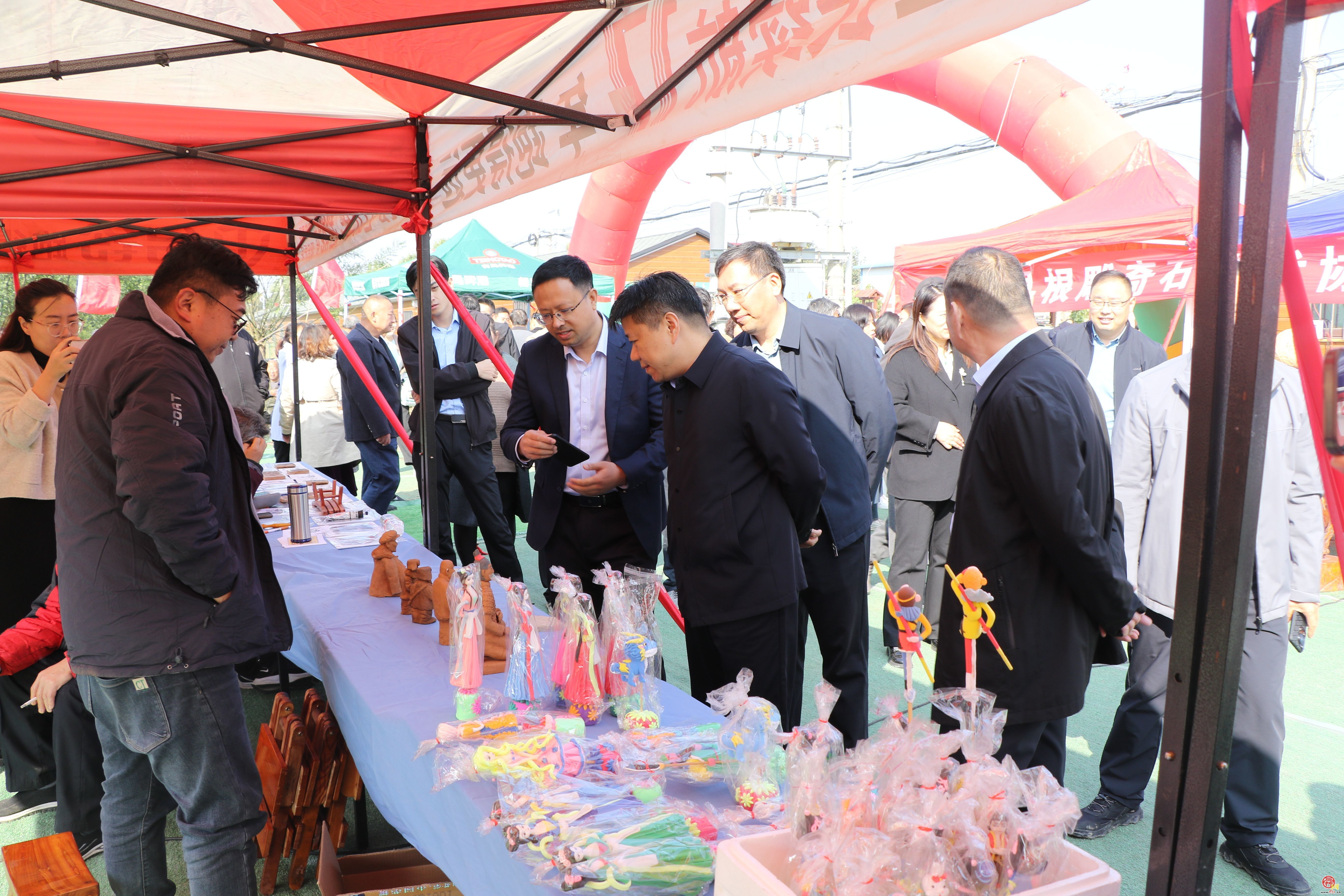 济南市长清区西苏文化市场开街暨第一届奇石书画博览会盛大开幕