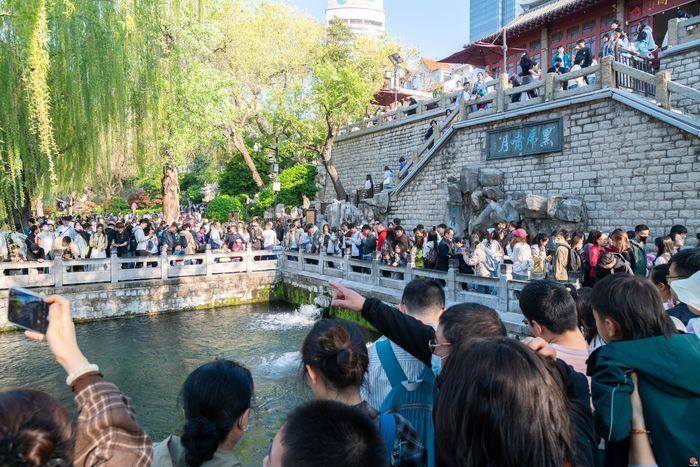 泉畔“春日宴”