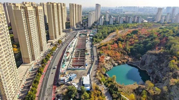 项目强省会｜济南轨道交通9号线啃下全线车站施工“最硬骨头”