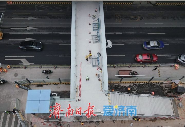 项目强省会｜“玉兰花”装饰造型亮相，二环东路新建过街天桥别具风格