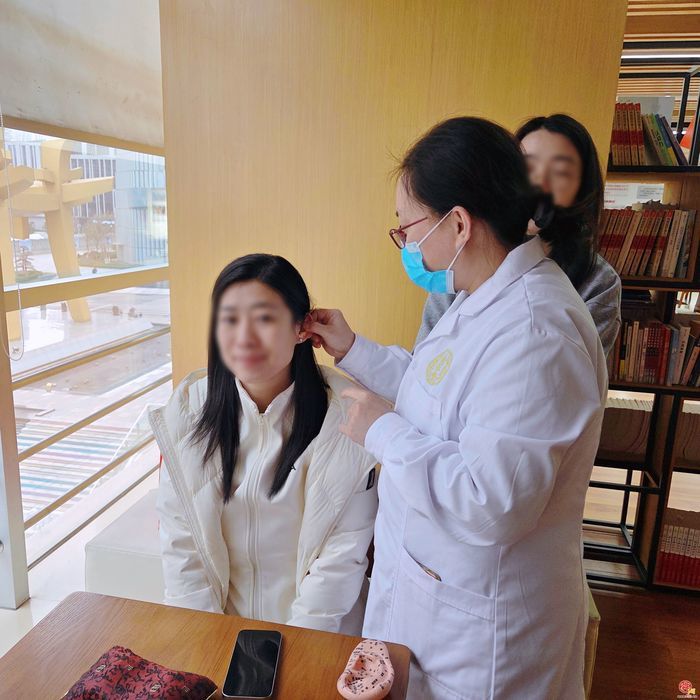 情暖巾帼，悦享安康——产业金融大厦开展关爱女性主题公益活动