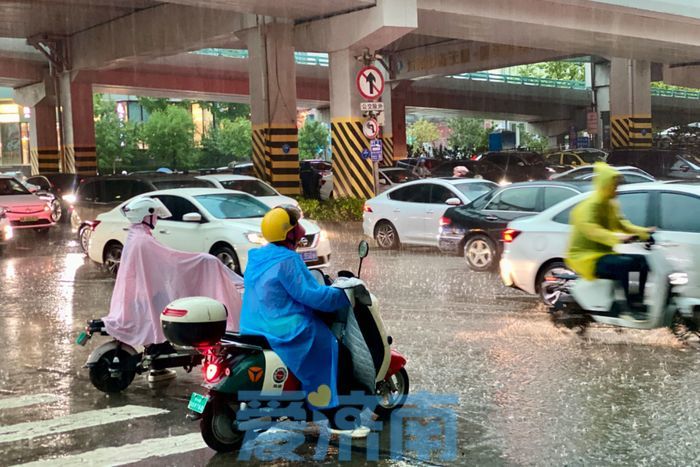 小到中雨+局地暴雨+7~9级风！今日傍晚济南大范围雷雨将正式开场