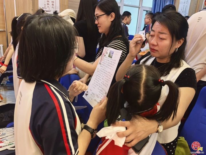 扬帆起航逐梦想 向海而行铸荣光——外海中学2026届九年级毕业仪式圆满举行