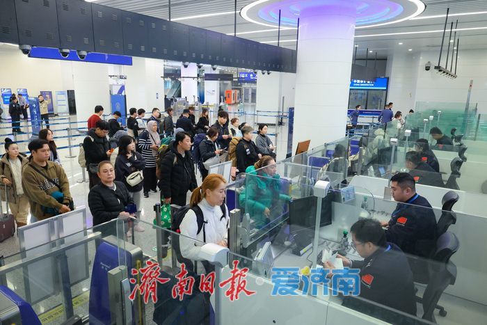 一桶油与一座城的开放格局之变