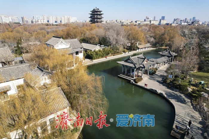 济南大明湖冬日风景美如画