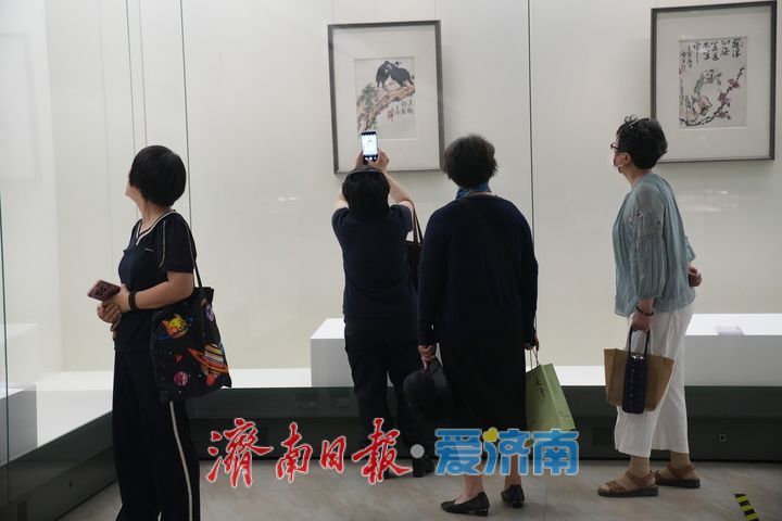 “从五三漫画社讲起”讲座在济南举办，艺术家后人讲述抗战烽火中父辈的“隐秘”传奇
