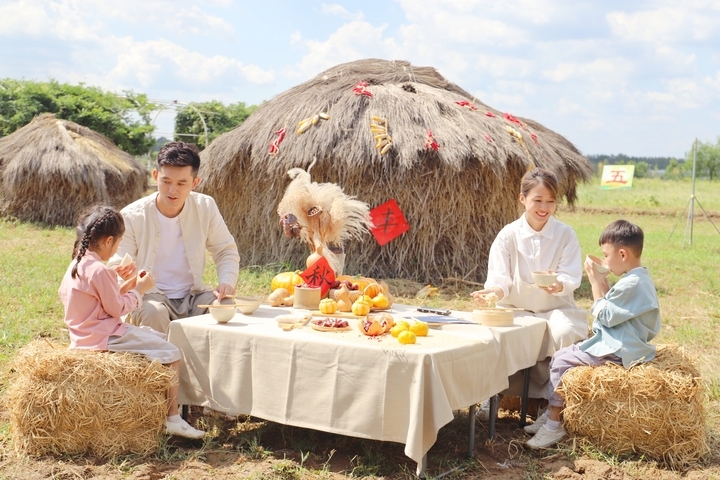 历下区百合幼教集团： “一亩耘心养小录，食疗膳养润童心”