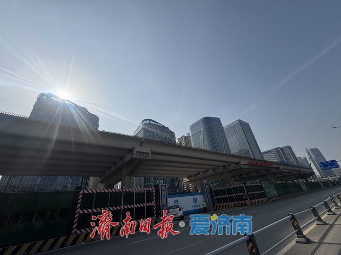 项目强省会｜春日建设忙！凤凰大桥南延汉峪金谷段施工正酣