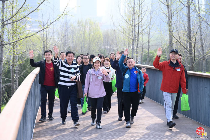 从登山者到守护者 泉城市民有新身份 “一城山色”生态守护志愿服务联盟成立