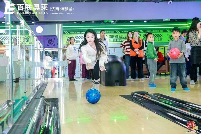 济南海那城百联奥莱二期开门纳客 打造泉城微度假消费新地标