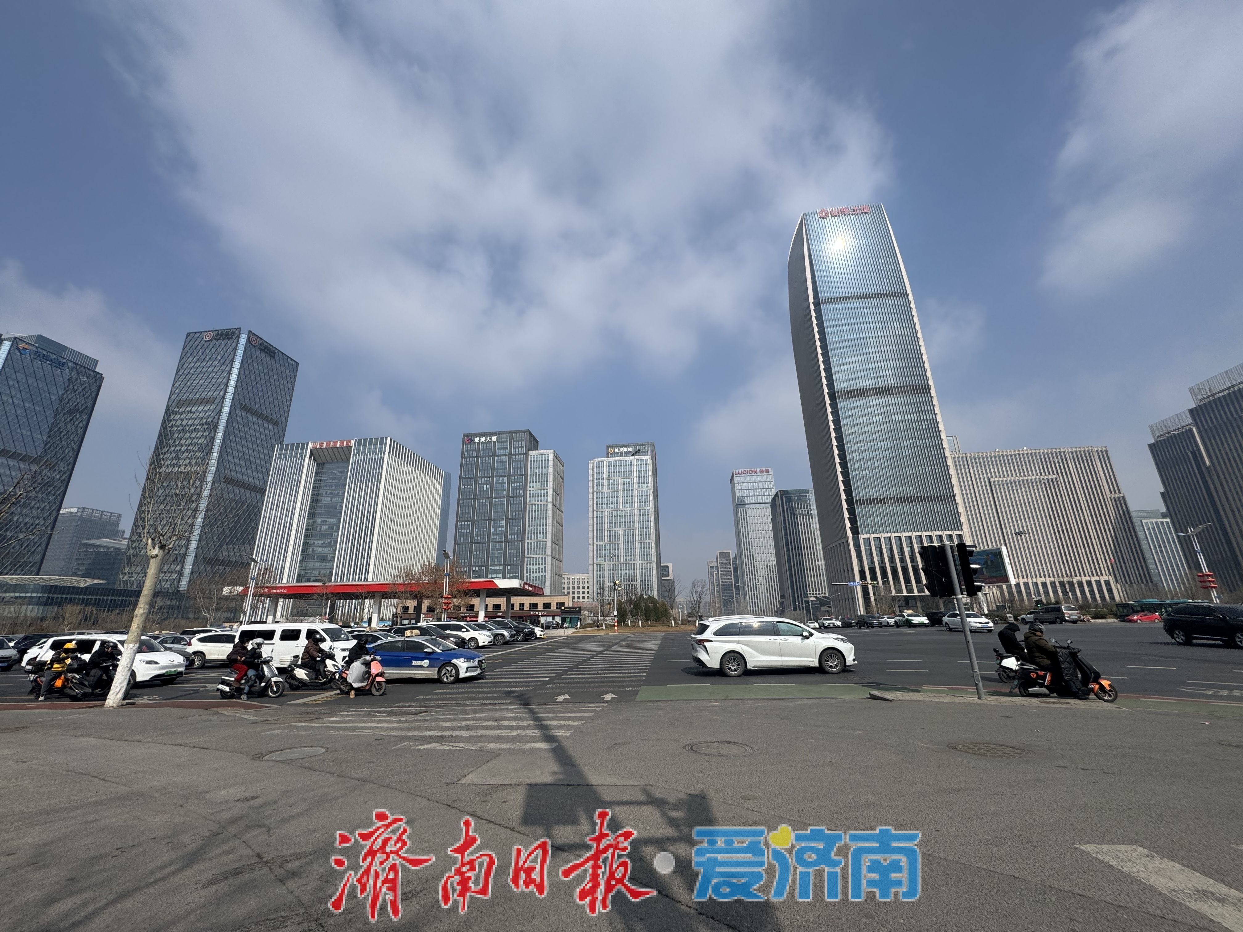 雾散晴归！济南暖阳上线绘就春日城市画卷