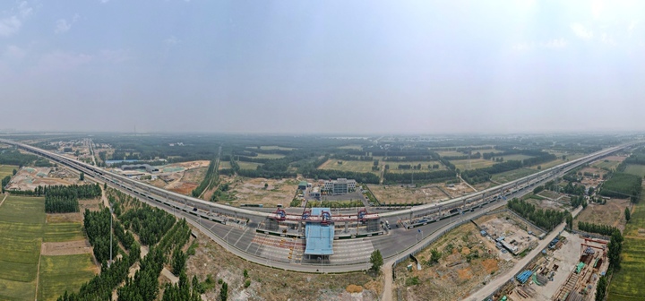 济南首条有轨电车项目高架段将合龙