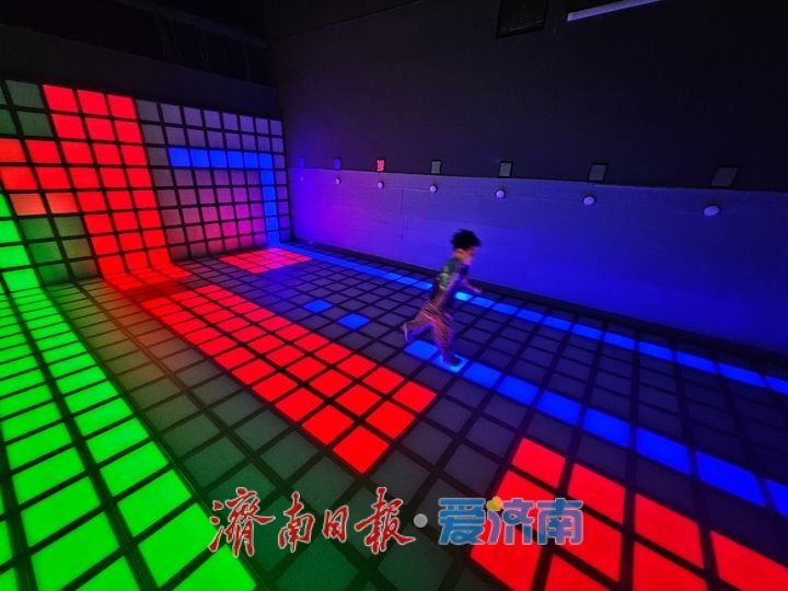 科技赋能玩法升级 室内游戏开启沉浸式新体验