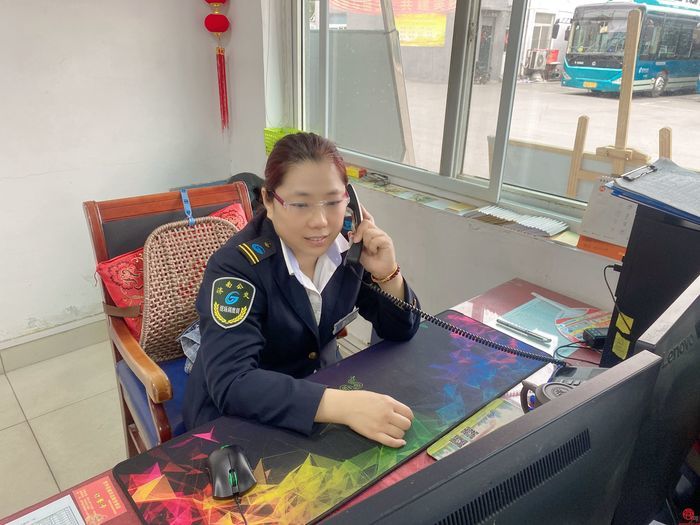 济南公交最美现场调度员谭爱群——32年公交生涯坚持站好最后一班岗