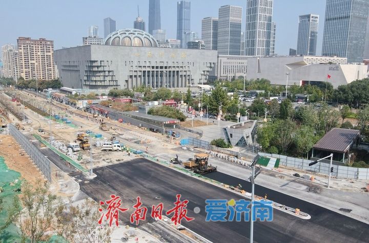 拓宽至双向6车道，济南中央商务区泺邑路南段改扩建展现新貌