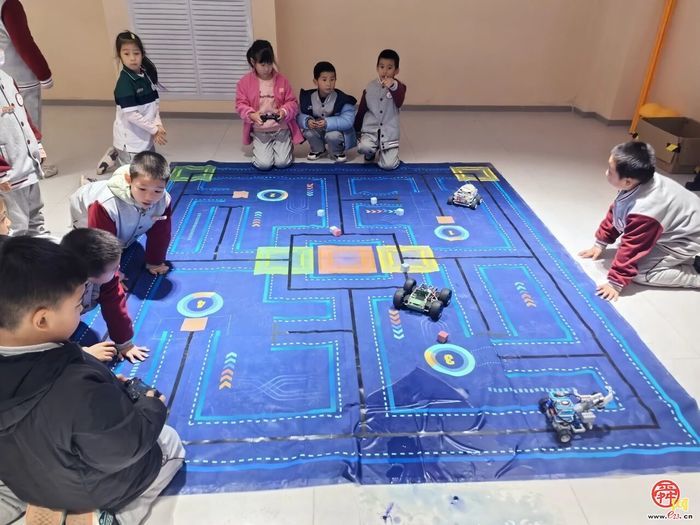 校园变乐园  济南高新区东城逸家小学举办科技游园会