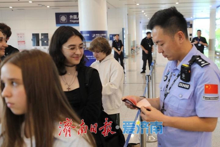 山东迎今年最大规模俄罗斯入境旅游团