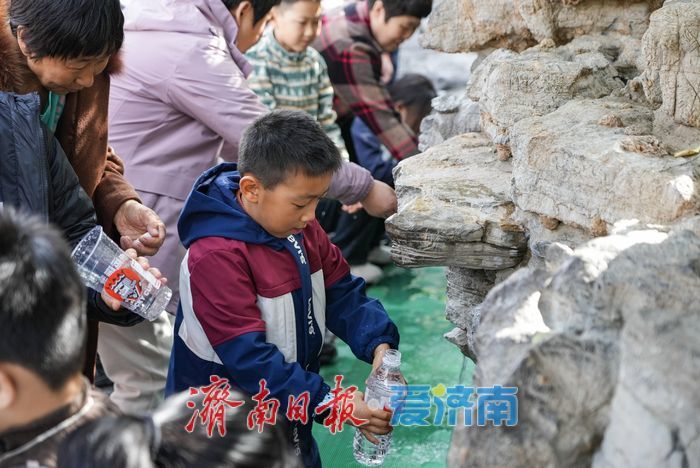 泉在济南过大年丨掬一捧清泉，这个春节 “甜” 到心里