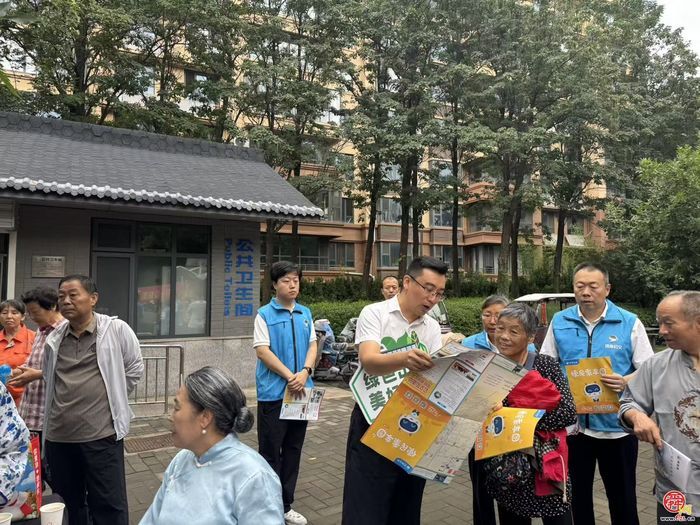 公交优先，绿色出行——济南公交便民服务走进社区