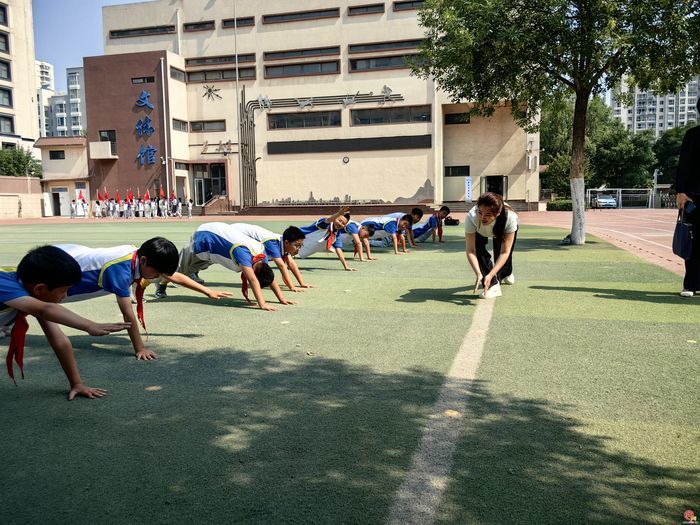 “快乐六一 健康同行”2025年山东省 儿童青少年体质健康提升行动（济南站） 暖心启幕