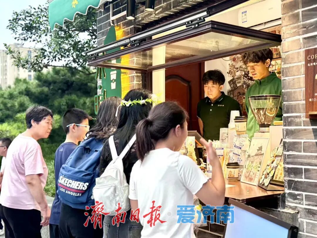 一年四季 泉在济南丨邂逅限定版秋色！这个国庆，在护城河畔解锁历下美景