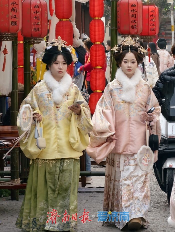 一年四季 泉在济南丨暖意融融年味浓，立春首日市民乐游泉城